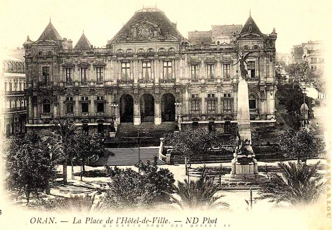 PA b- 005- Hotel de ville.JPG
